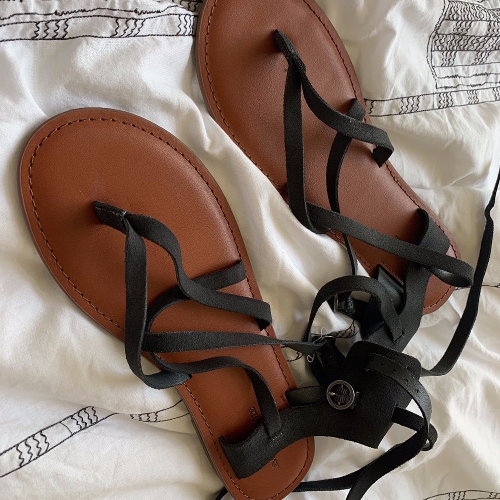 American eagle lace up sandals
